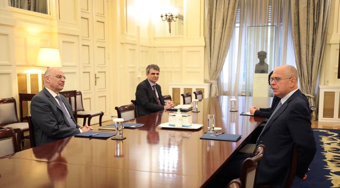 Συνάντηση Δένδια -Ισραηλινού πρέσβη για ενίσχυση της διμερούς συνεργασίας