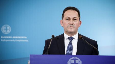 Πέτσας: Η κυβέρνηση χαιρετίζει τις κατευθύνσεις της Κομισιόν