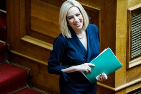 Γεννηματά:  Μόνο από τη σοσιαλδημοκρατία μπορούν να έρθουν απαντήσεις