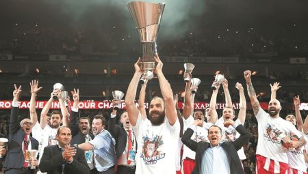 Όταν η ΤΣΣΚΑ Μόσχας υποκλίθηκε στον Σπανούλη και τον Ολυμπιακό