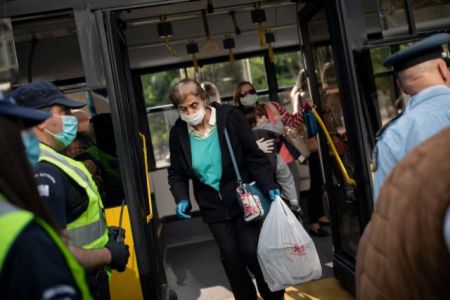 Τρικλοποδιά στις συγκοινωνίες έβαλε ο καύσωνας