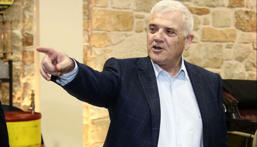 Θα αφήσουν ξανά τον Τίγρη να μοιράζει ποδιές ή επιτέλους θα του στείλουν καμιά σαλιάρα να φορέσει; 