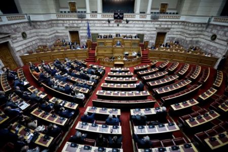 Ακύρωση της ψηφοφορίας για τη διεύρυνση του κατηγορητηρίου Παπαγγελόπουλου ζητά ο ΣΥΡΙΖΑ
