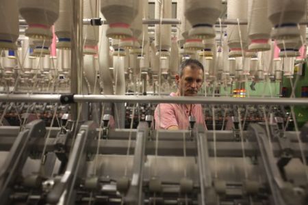 Τα 15 μέτρα αξίας 24 δισ. ευρώ -Σε 4 φάσεις η επανεκκίνηση της οικονομίας