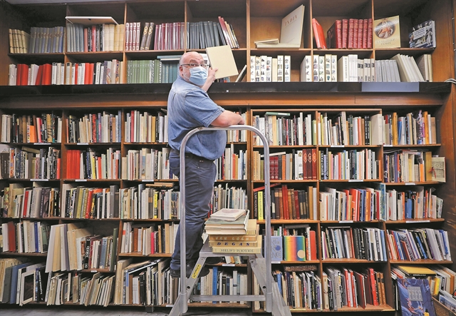 Οι εκδόσεις του κορωνοϊού