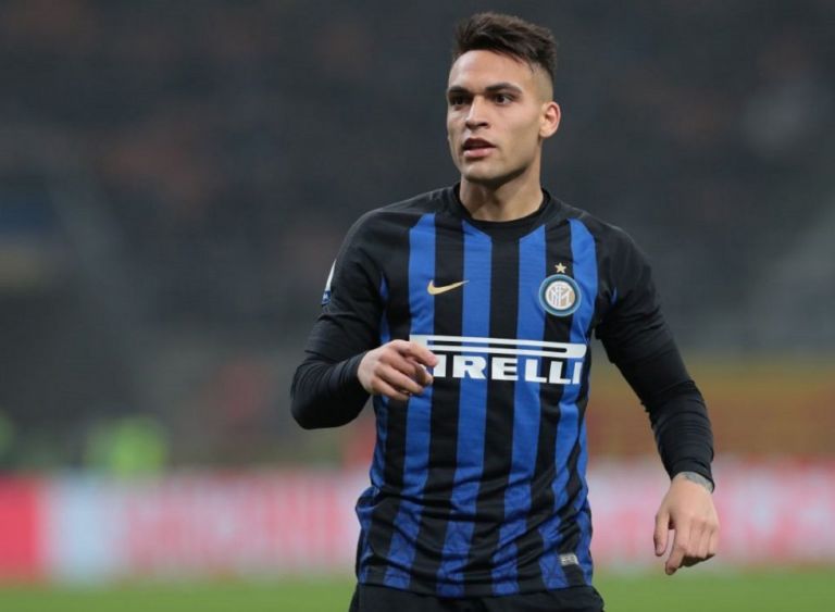 Το σίριαλ του Λαουτάρο Μαρτίνες συνεχίζεται