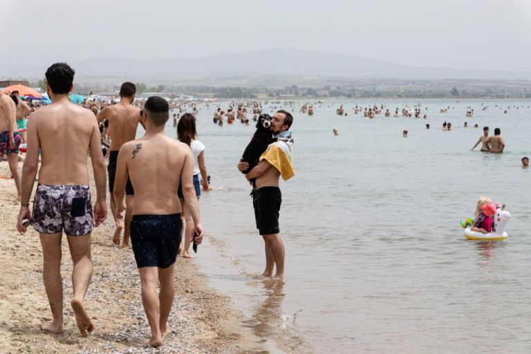 Δυναμική επιστροφή της πανδημίας μέσα στο καλοκαίρι φοβούνται οι επιστήμονες | tovima.gr