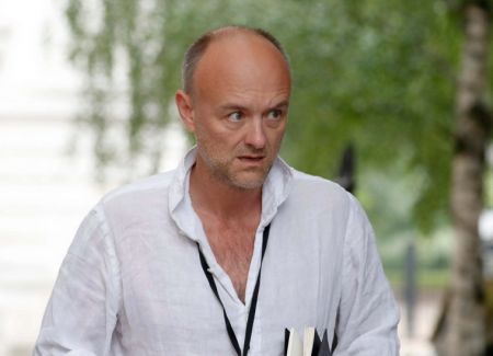 Βρετανία: Παραίτηση Κάμινγκς ζητάει η αντιπολίτευση – Τι λέει η Ντάουνινγκ Στριτ