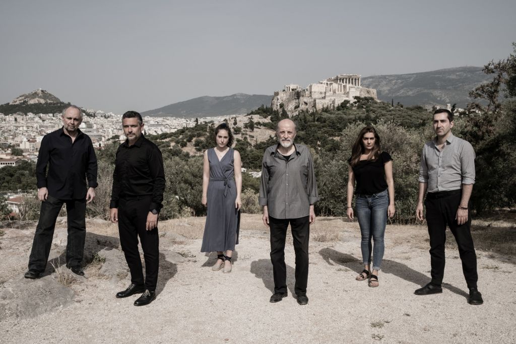 «Συνοικία το όνειρο» δια χειρός Σωτήρη Χατζάκη στο Γυάλινο Μουσικό Θέατρο