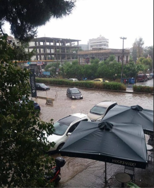 Κακοκαιρία:  Έντονες βοχοπτώσεις ανά τη χώρα – Σφοδρή χαλαζόπτωση στη Χαλκιδική