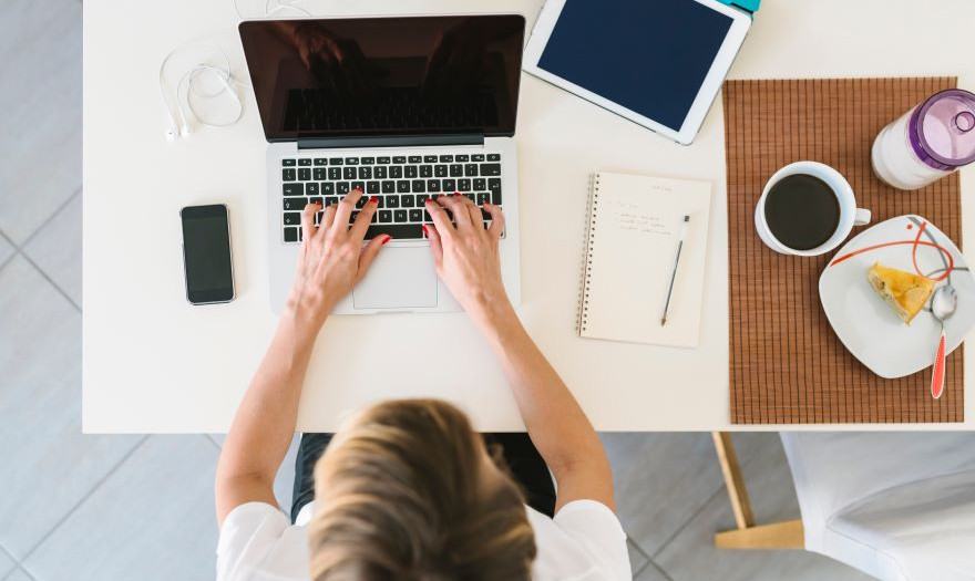 Ερευνα: Καθιερώνεται η εξ αποστάσεως εργασία