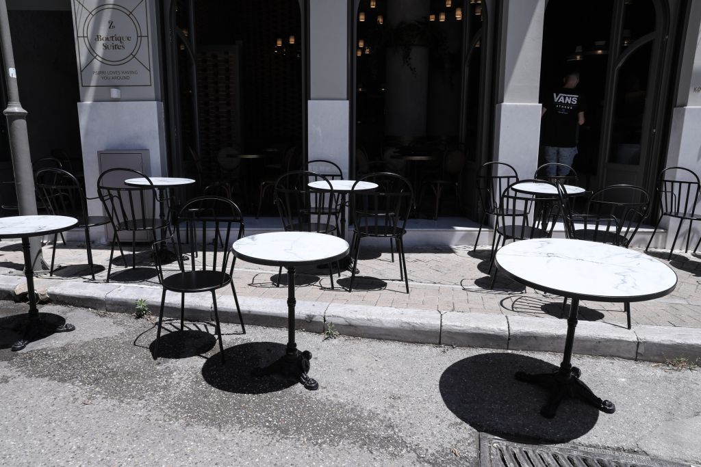 «Παγωμένη» η κίνηση στα εστιατόρια – Κραυγή αγωνίας από τον κλάδο