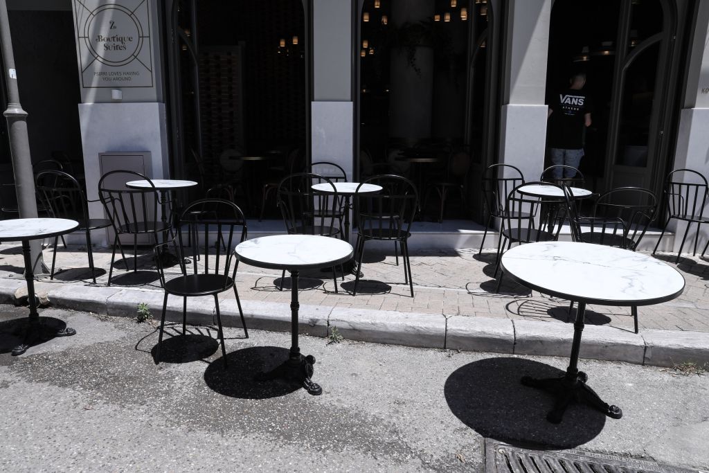 «Παγωμένη» η κίνηση στα εστιατόρια – Κραυγή αγωνίας από τον κλάδο