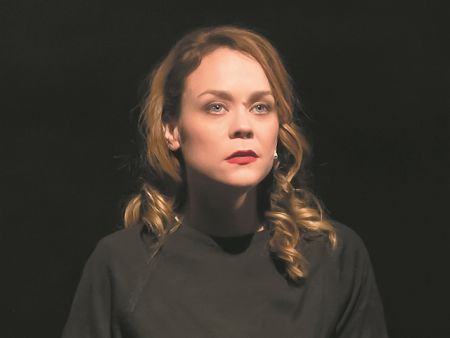 «Δεν υπάρχει “κανονικότητα” με τις τέχνες σε αφασία»