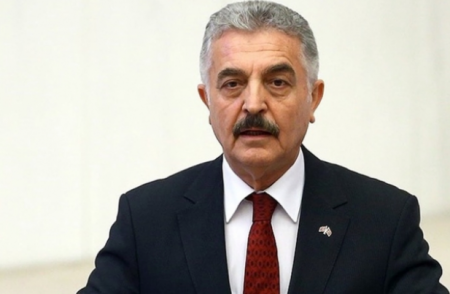 Ισμέτ Μπουγιουκαταμάν: «Ίσως χρειαστεί να κολυμπήσετε μέχρι τη Σικελία»