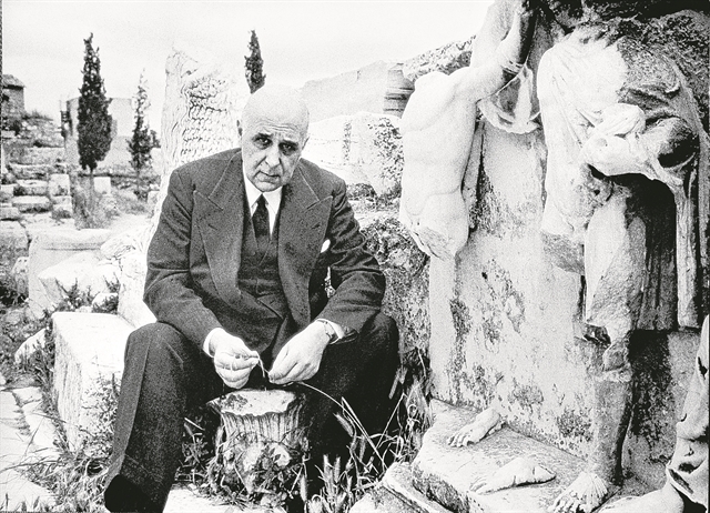 Ποίηση, ιστορία και διπλωματία