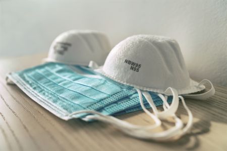 Ο «πόλεμος» της μάσκας