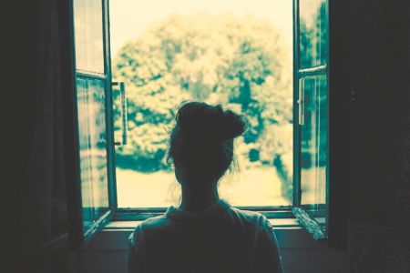 Eνα παράθυρο στους νέους καιρούς