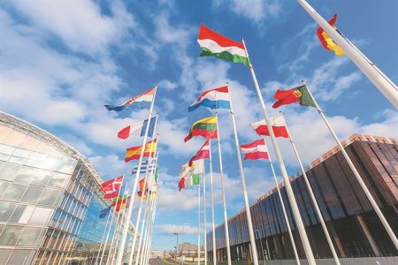 Η ελληνική οικονομία το 2020 - Πριν και μετά τον κορωνοϊό