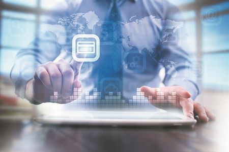 Πώς πλήττει ο ιός την οικονομία