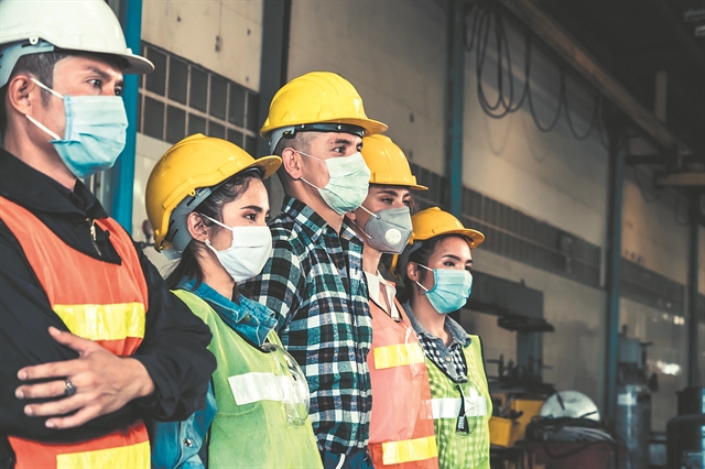 Σε ελεύθερη πτώση οι μισθοί – Στην εποχή των μνημονίων τα ποσοστά ανεργίας