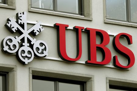 Λίστα με 45.000 φοροφυγάδες παραδίδει η UBS στη Γαλλία