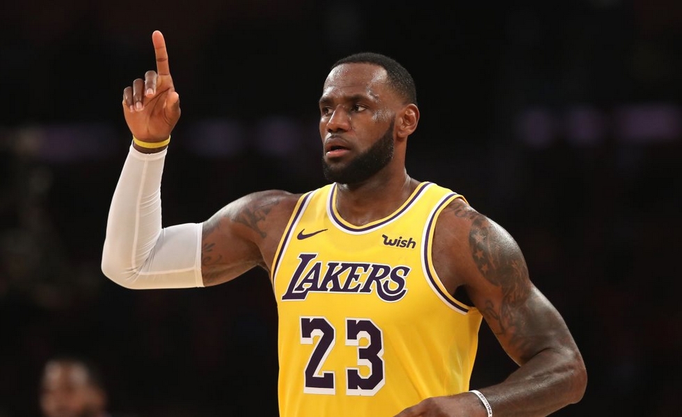 Λεμπρόν : Στοιχηματίζω ότι τα μέσα ενημέρωσης δεν έδειξαν τη διαδήλωση στην Ουάσινγκτον