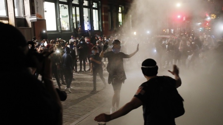 ΗΠΑ: Απαγόρευση κυκλοφορίας στη Νέα Υόρκη – Ενισχύονται οι ομοσπονδιακές δυνάμεις