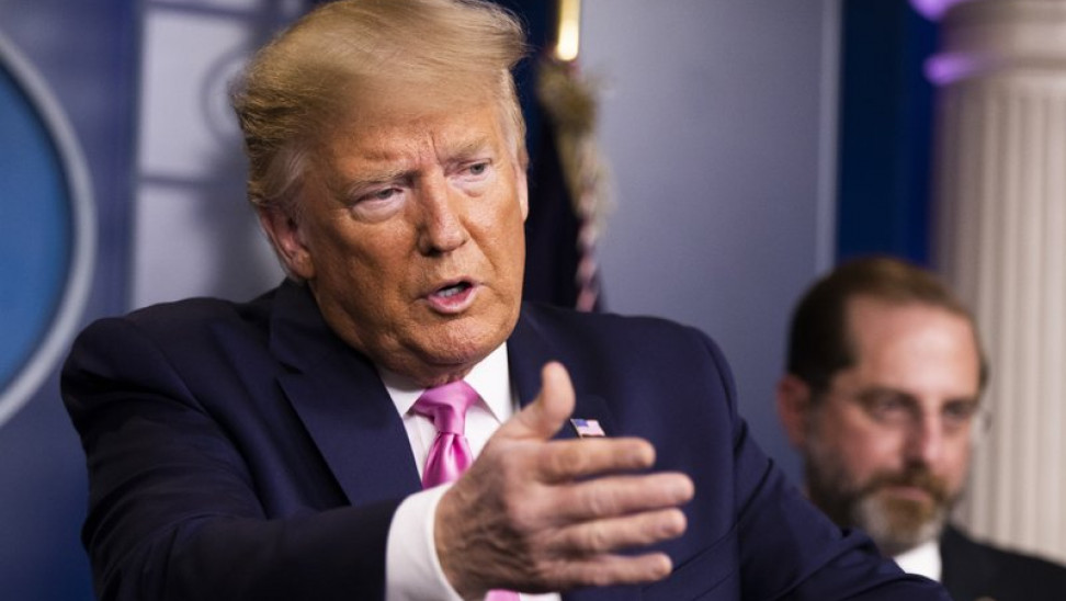 «Πόσο χαμηλά μπορεί να πέσει αυτός ο πρόεδρος;» Πυρά πανταχόθεν για τον  «δικτάτορα» Τραμπ