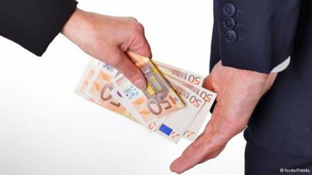 Έκθεση της ΕΕ για την διαφθορά – Τι δείχνουν τα στοιχεία για την Ελλάδα