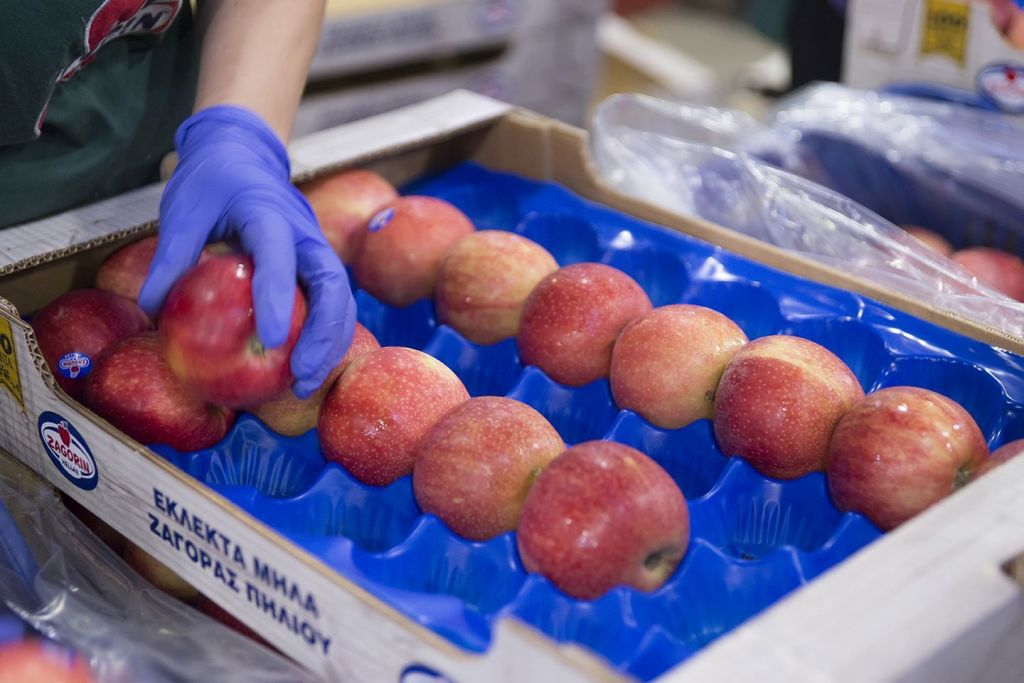 ΕΚΠΑ: Οι εργαζόμενοι οι οποίοι ενδέχεται να μεταδώσουν ευκολότερα τον κορωνοϊό