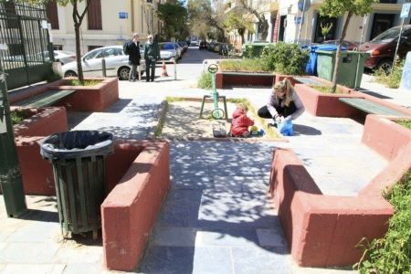 Άρση μέτρων: Ο Δήμος Αθηναίων ανοίγει την Παρασκευή τις παιδικές χαρές