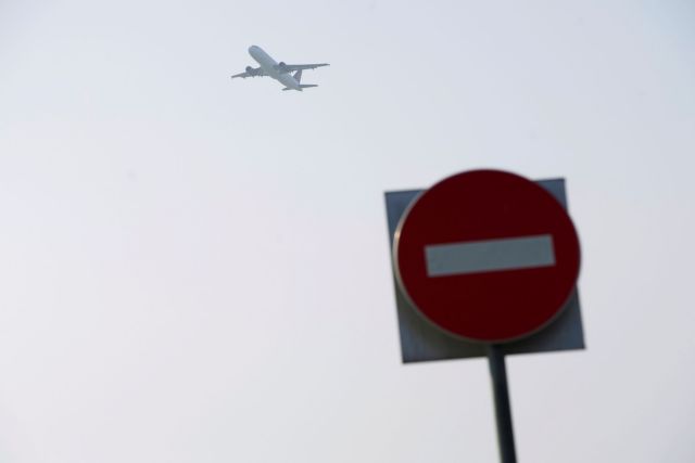 EE: Από τον Ιούλιο θα αρχίσουν να ανοίγουν τα εξωτερικά σύνορα