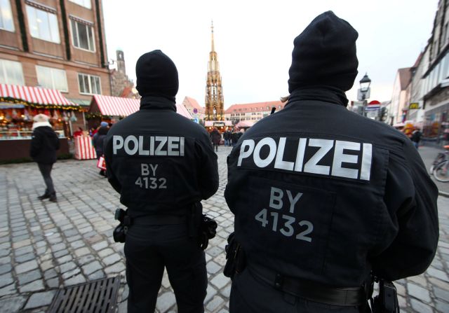 Γερμανία: Συνελήφθησαν 11 ύποπτοι για σεξουαλική κακοποίηση παιδιών
