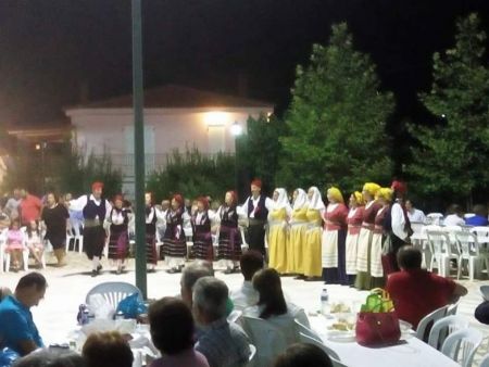 Παπαθανάσης:  θα χορέψουμε στα πανηγύρια αλλά με μέτρο και αποστάσεις