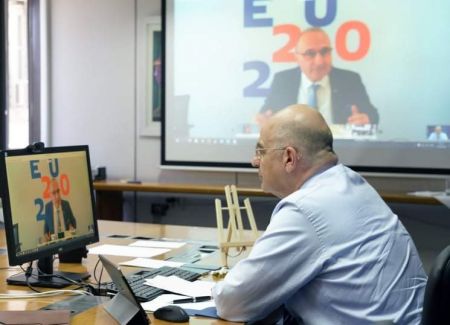 Επαφές Δένδια με Ευρωπαίους ΥΠΕΞ για το άνοιγμα των συνόρων