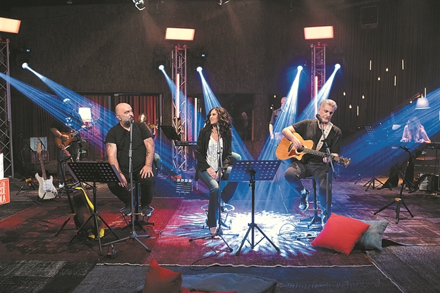 Οι Πυξ Λαξ σε μια μεγάλη συναυλία στο MEGA