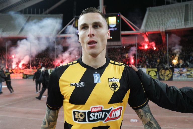 ΑΕΚ: Ανατροπή με Βράνιες, μένει μέχρι το τέλος της σεζόν