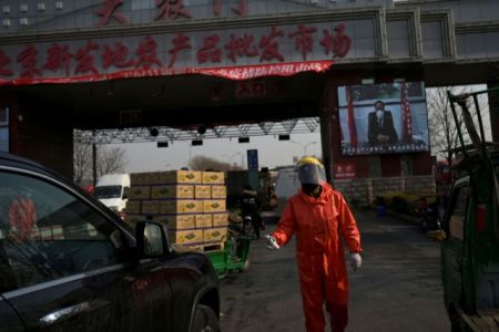 Νέα κρούσματα κορωνοϊού στο Πεκίνο –  «Λουκέτο» σε κεντρική αγορά