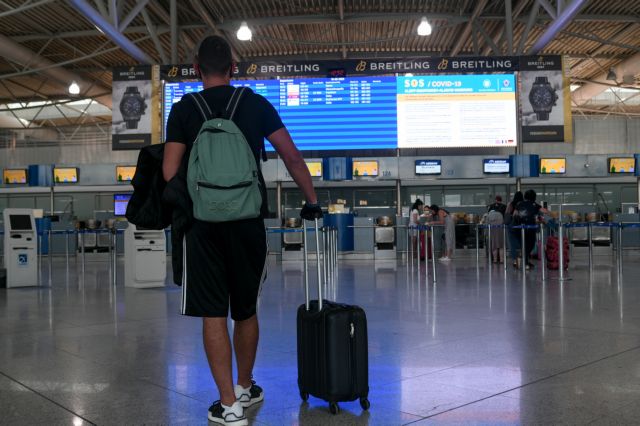 Ανοιξαν τα αεροδρόμια – Πώς θα γίνεται ο έλεγχος των τουριστών