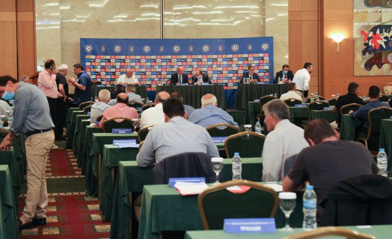 ΕΠΟ: Πέρασε το πραξικόπημα, αντιδρούν ομάδες και ΕΠΣ