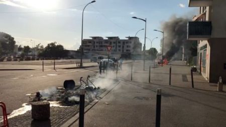 Τι κρύβεται πίσω από την έκρηξη βίας στην Ντιζόν;