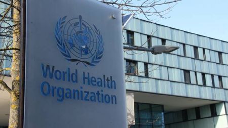 ΠΟΥ: Σε νέα και επικίνδυνη φάση η πανδημία και ο κόσμος