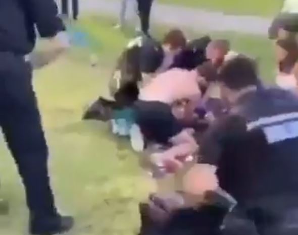 Βρετανία: Τουλάχιστον τρεις νεκροί από επίθεση με μαχαίρι στην πόλη Ρέντινγκ