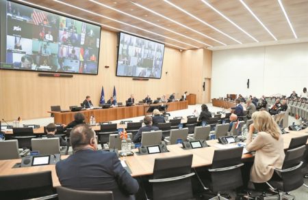 Το παγκόσμιο γεωπολιτικό σκάκι ΗΠΑ – ΕΕ – Κίνας