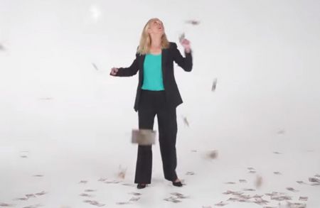 Ενα σποτάκι με σκηνοθέτη τον… πανικό