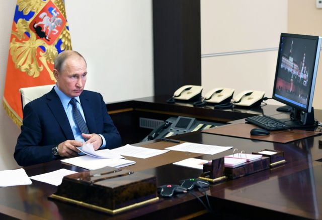 Πούτιν: Αύξηση του φόρου εισοδήματος στο 15% για τους εύπορους