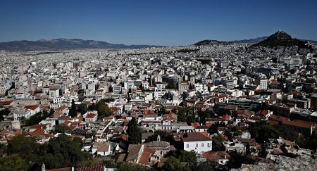 Η ύφεση του Airbnb «γέννησε σαλέ» στην Αθήνα