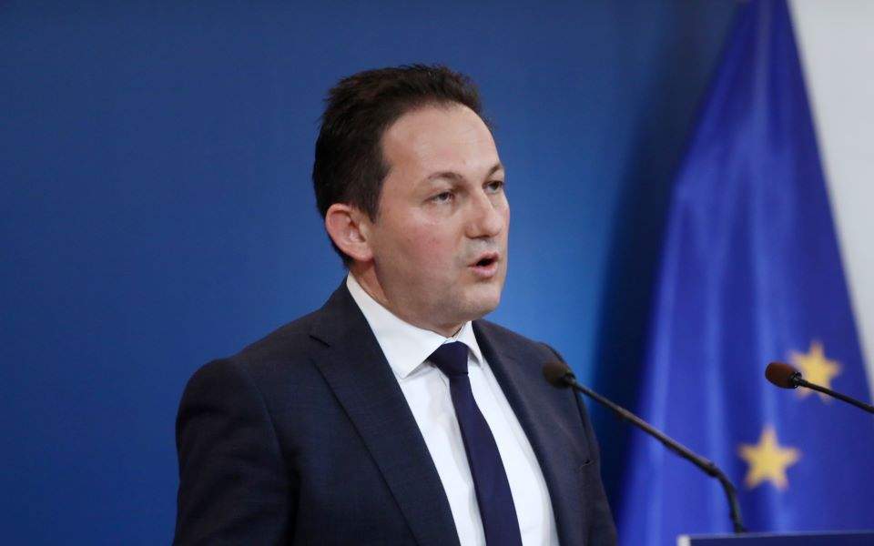 Πέτσας: Ο Τσίπρας ή θα διαγράψει τον Παππά ή θα αναλάβει την ευθύνη του παρακράτους