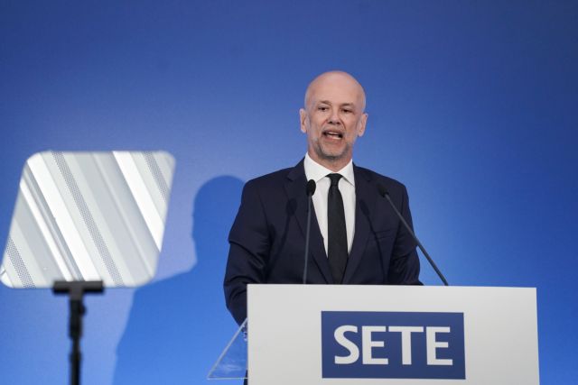 Ρέτσος για τουρισμό: Στόχος να λειτουργήσουμε με ασφάλεια, να διαφυλάξουμε τη φήμη της χώρας